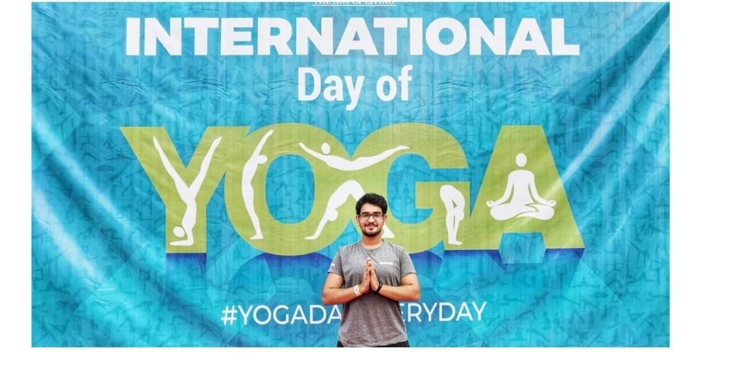 Prem Raval Volunteering with Art of Living on International Yoga Day 2019